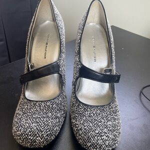 Tommy Hilfiger heels. Size 9